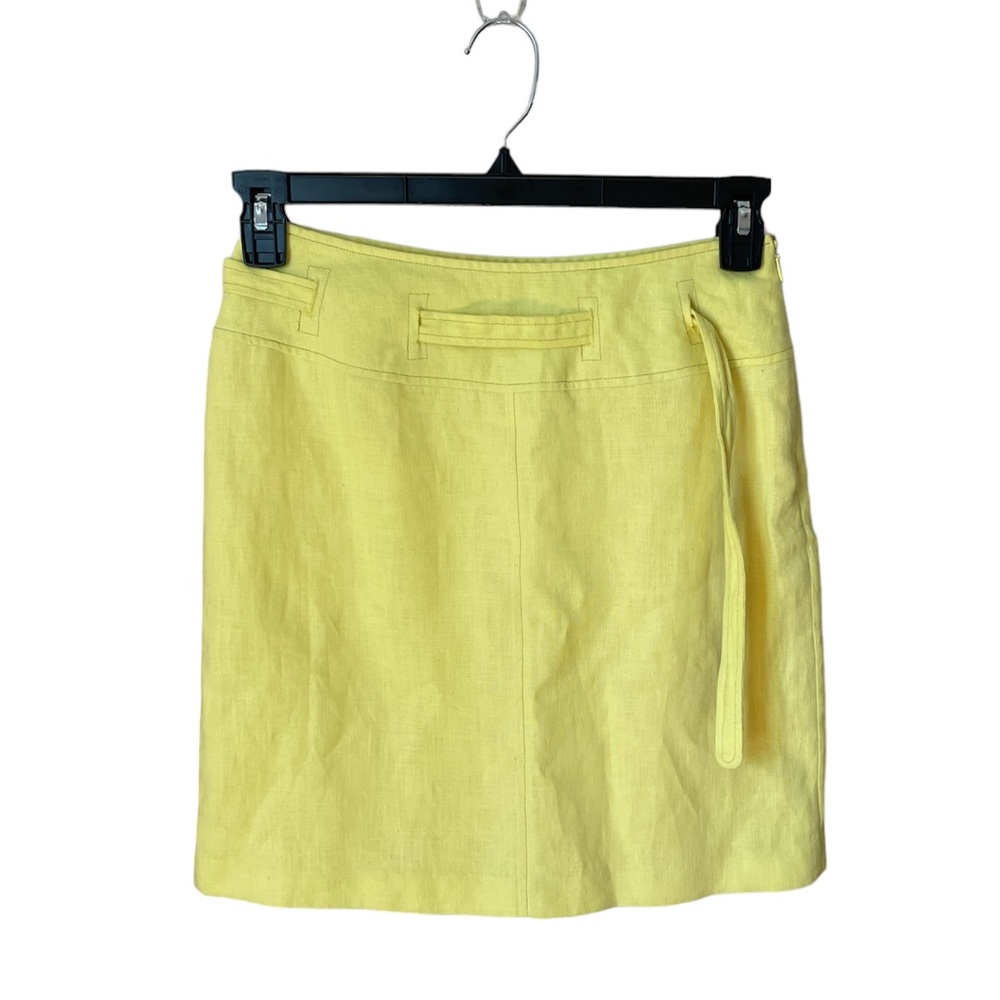 ✨ Yellow Révue high waisted mini skirt✨
